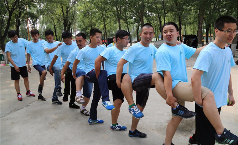 [上?；ㄍ跏兰彝卣够豜+拓展團(tuán)建一日活動(dòng)