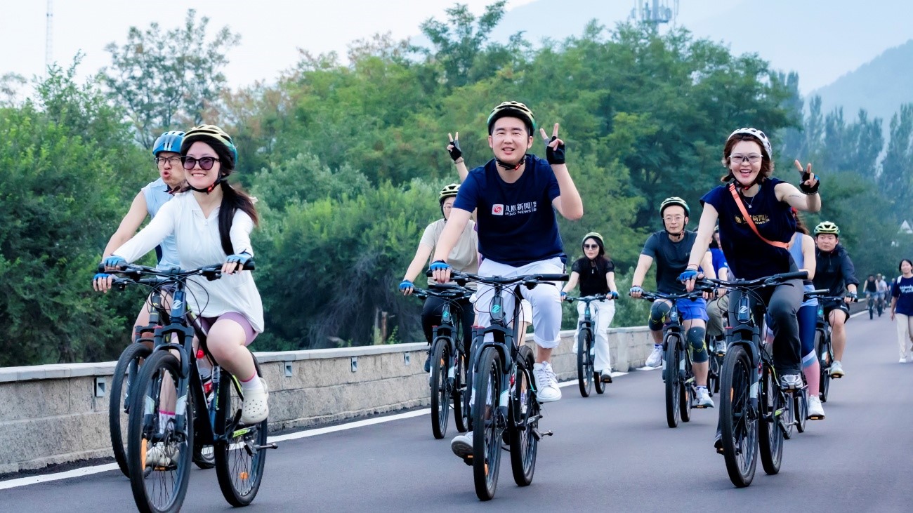 「騎行雁棲湖，凝聚團(tuán)隊(duì)力！」 一日騎行團(tuán)建，挑戰(zhàn)與美景同行！
